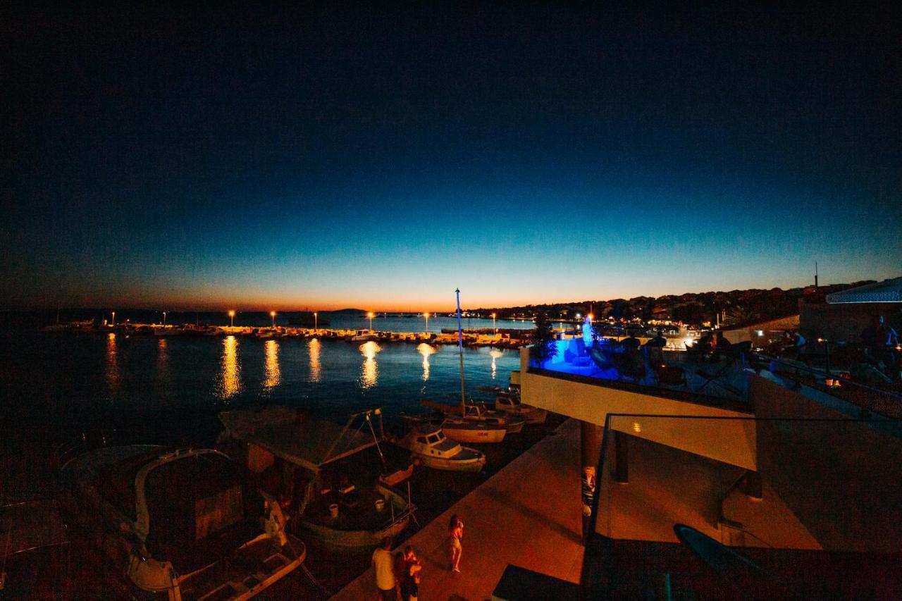 The Loza - Seaside Festival Hotel نوفاليا المظهر الخارجي الصورة