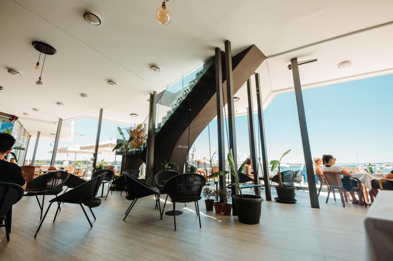The Loza - Seaside Festival Hotel نوفاليا المظهر الخارجي الصورة