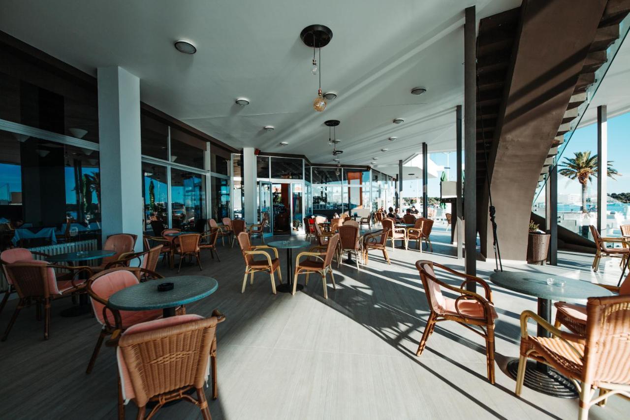 The Loza - Seaside Festival Hotel نوفاليا المظهر الخارجي الصورة