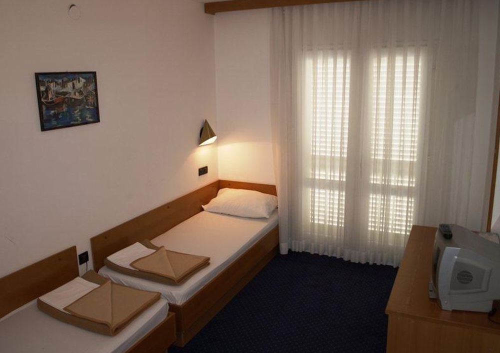 The Loza - Seaside Festival Hotel نوفاليا المظهر الخارجي الصورة