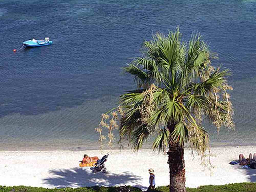 The Loza - Seaside Festival Hotel نوفاليا المظهر الخارجي الصورة