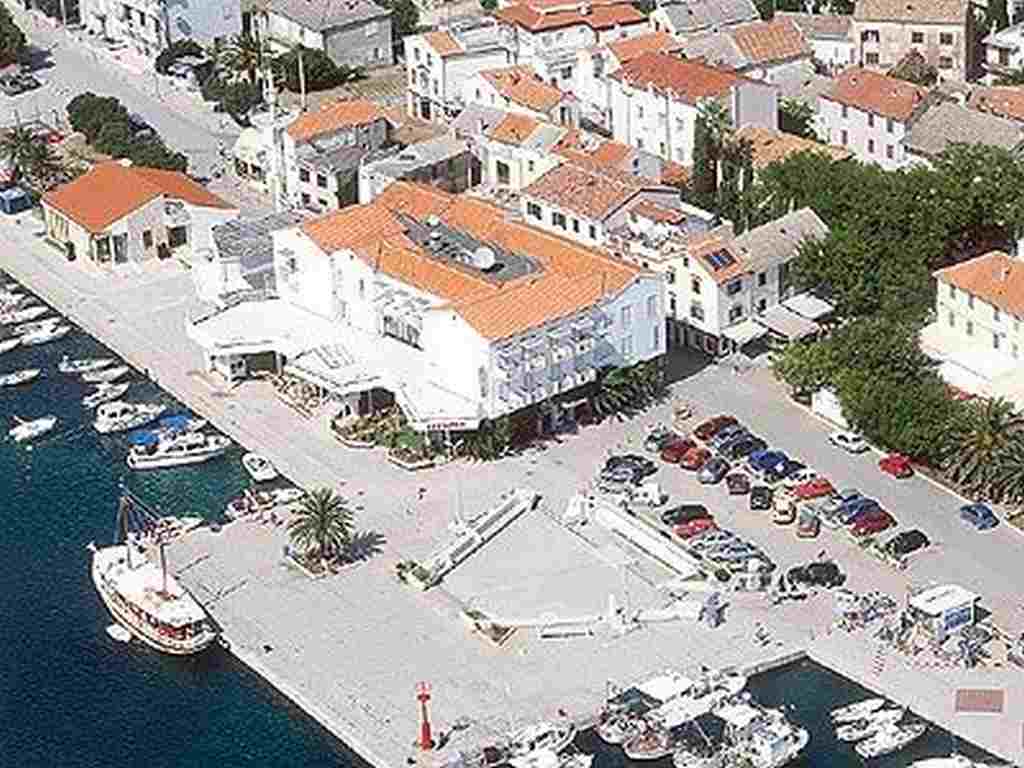 The Loza - Seaside Festival Hotel نوفاليا المظهر الخارجي الصورة